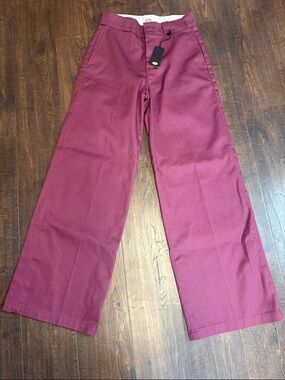 DICKIES NWT Wide Leg Burgundy Pants SIZE women’s 4